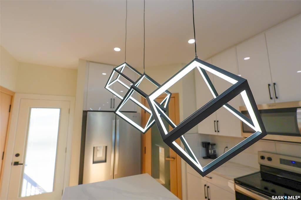 1529 Richardson ROAD, Saskatoon, SK S7M 0W9