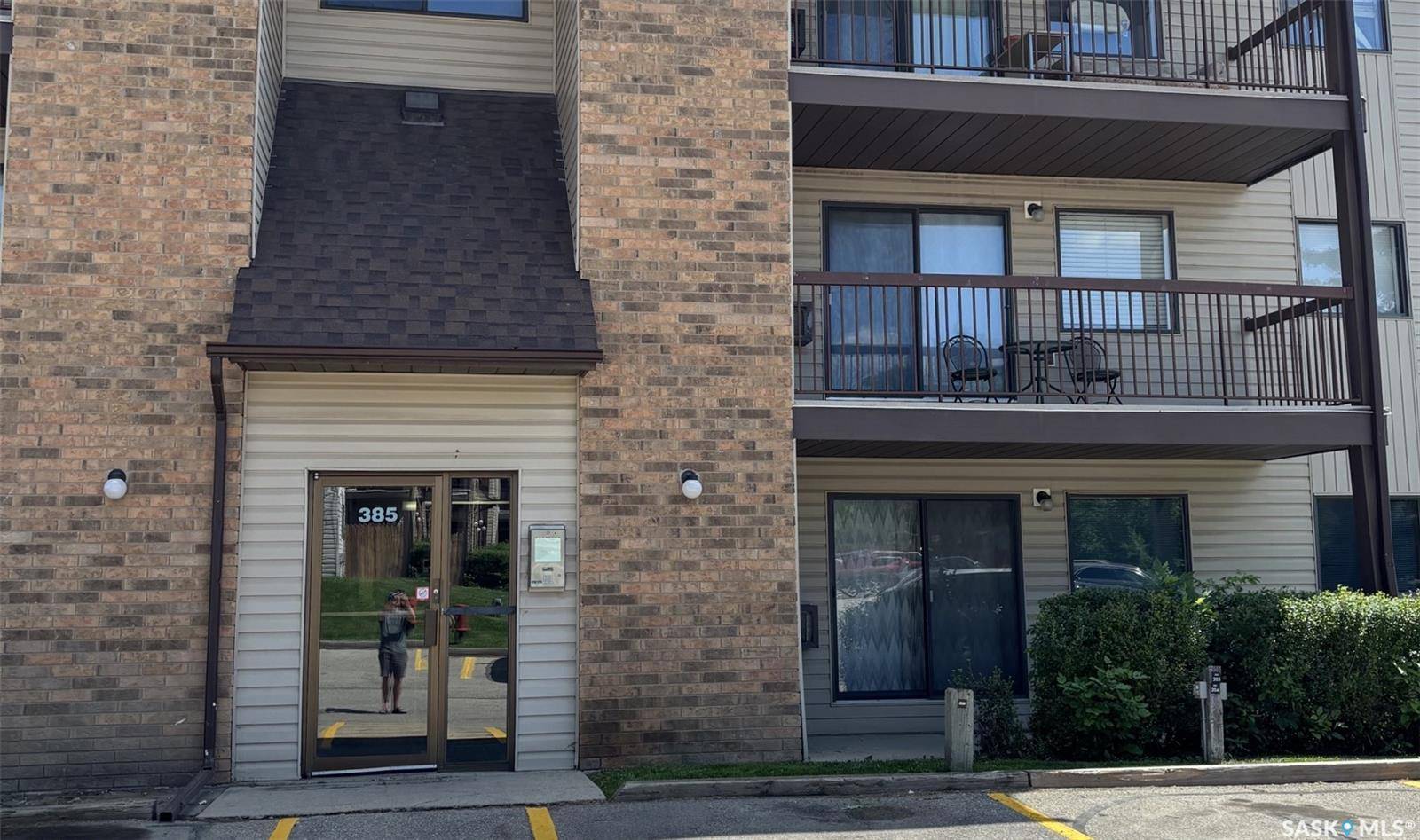 202-385 Kingsmere BOULEVARD, Saskatoon, SK S7J 4J6