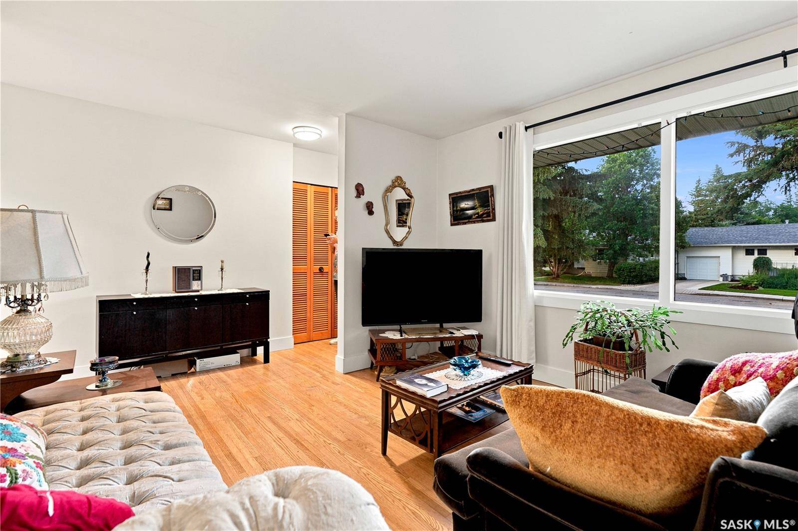 1706 Ewart AVENUE, Saskatoon, SK S7H 2L2