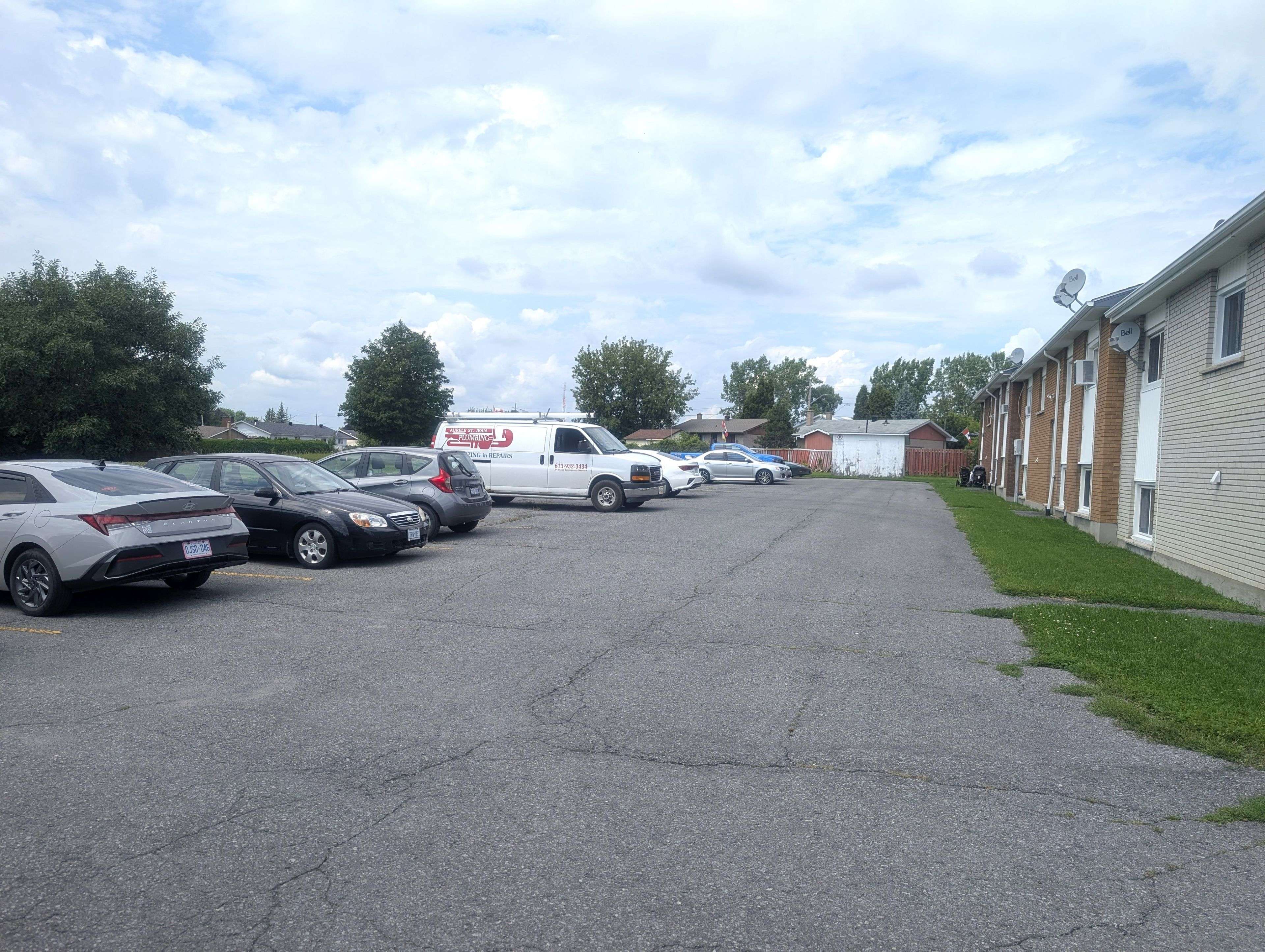 1452 St Michel AVE, Cornwall, ON K6H 3M8