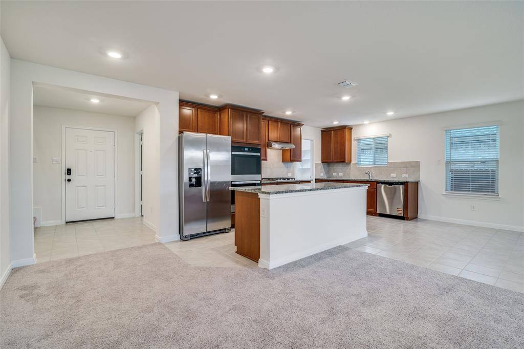 4046 Bedford Drive, Crandall, TX 75114