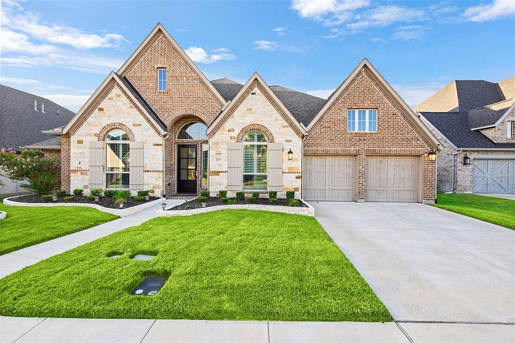 2837 Midlake Drive, Midlothian, TX 76065