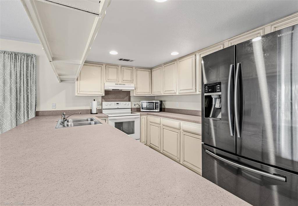 436 Yacht Club Drive #H, Rockwall, TX 75032