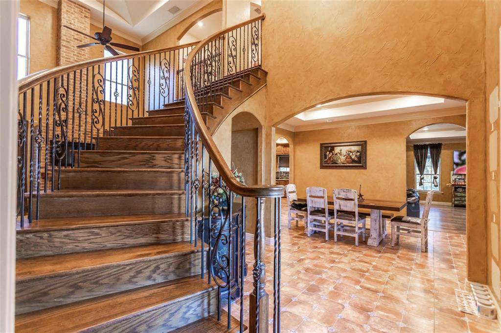 8900 Holly Road, Alvarado, TX 76009