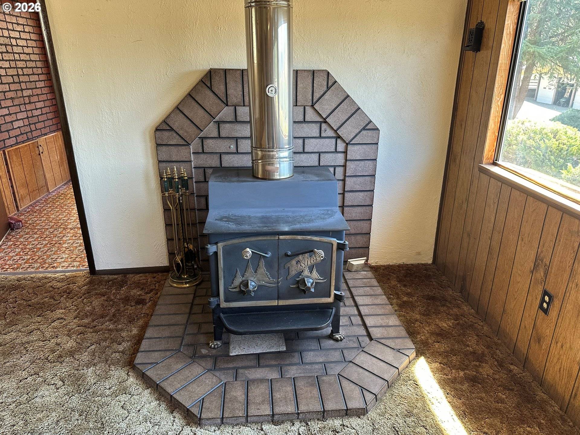 141 MOUNTAINSPRING LN, Sutherlin, OR 97479