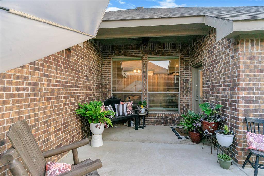 120 Cheryl Drive, Keene, TX 76059