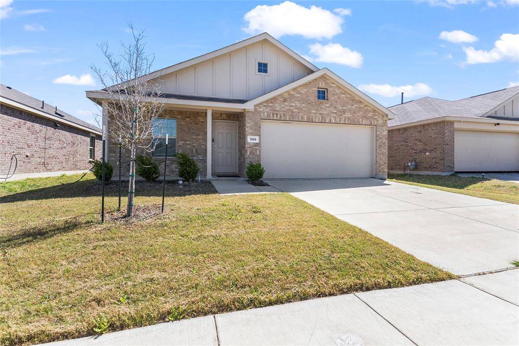 1109 Odlozil Lane, Ennis, TX 75119