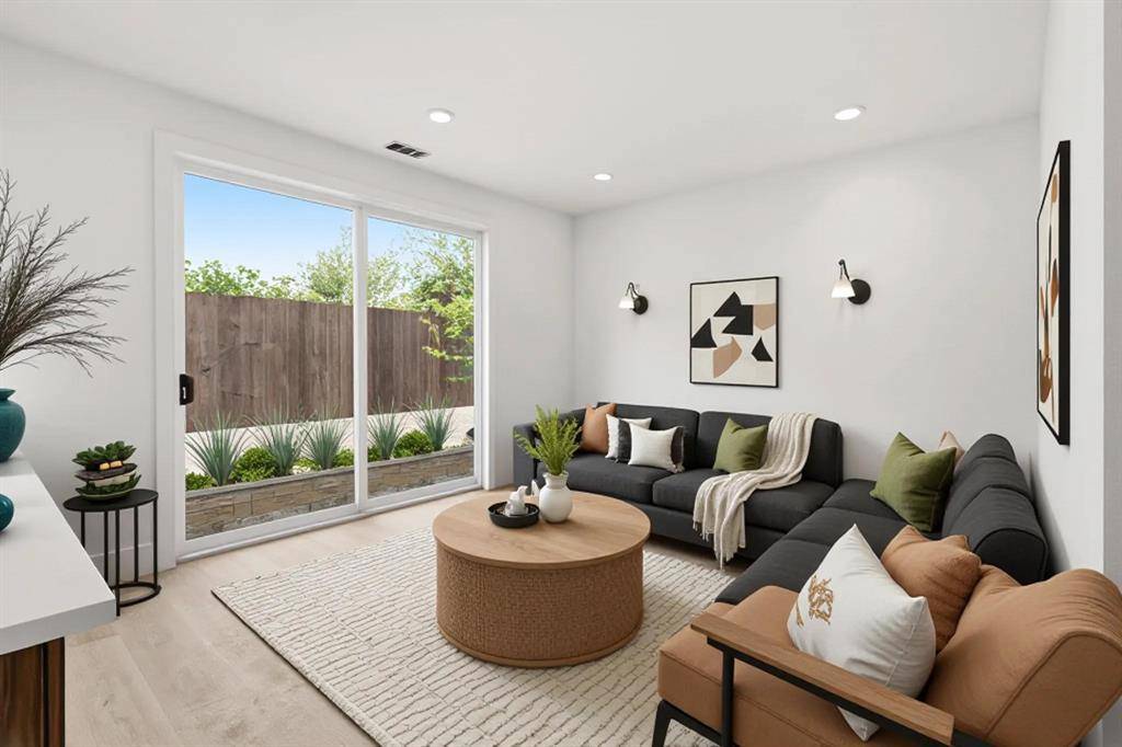 415 N Patton Avenue, Dallas, TX 75203