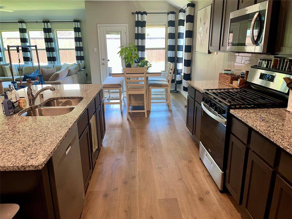 620 Carters Grove Drive, Fate, TX 75189