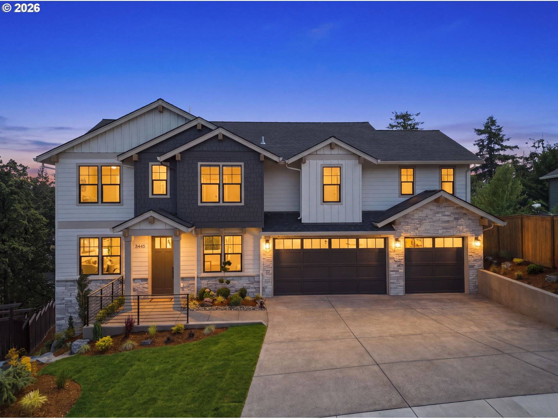 3445 SUMMIT SKY BLVD, Eugene, OR 97405