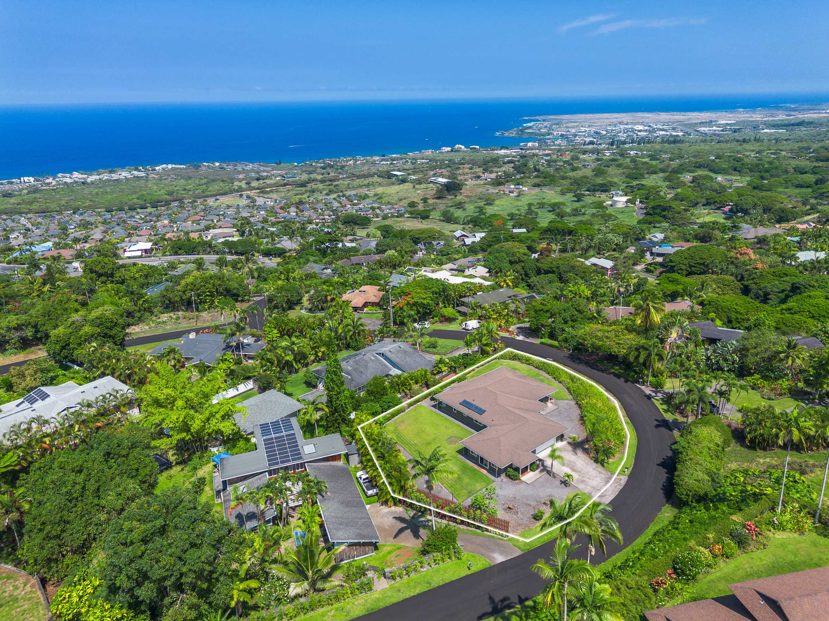 75-676 HUAAI ST, Kailua Kona, HI 96740
