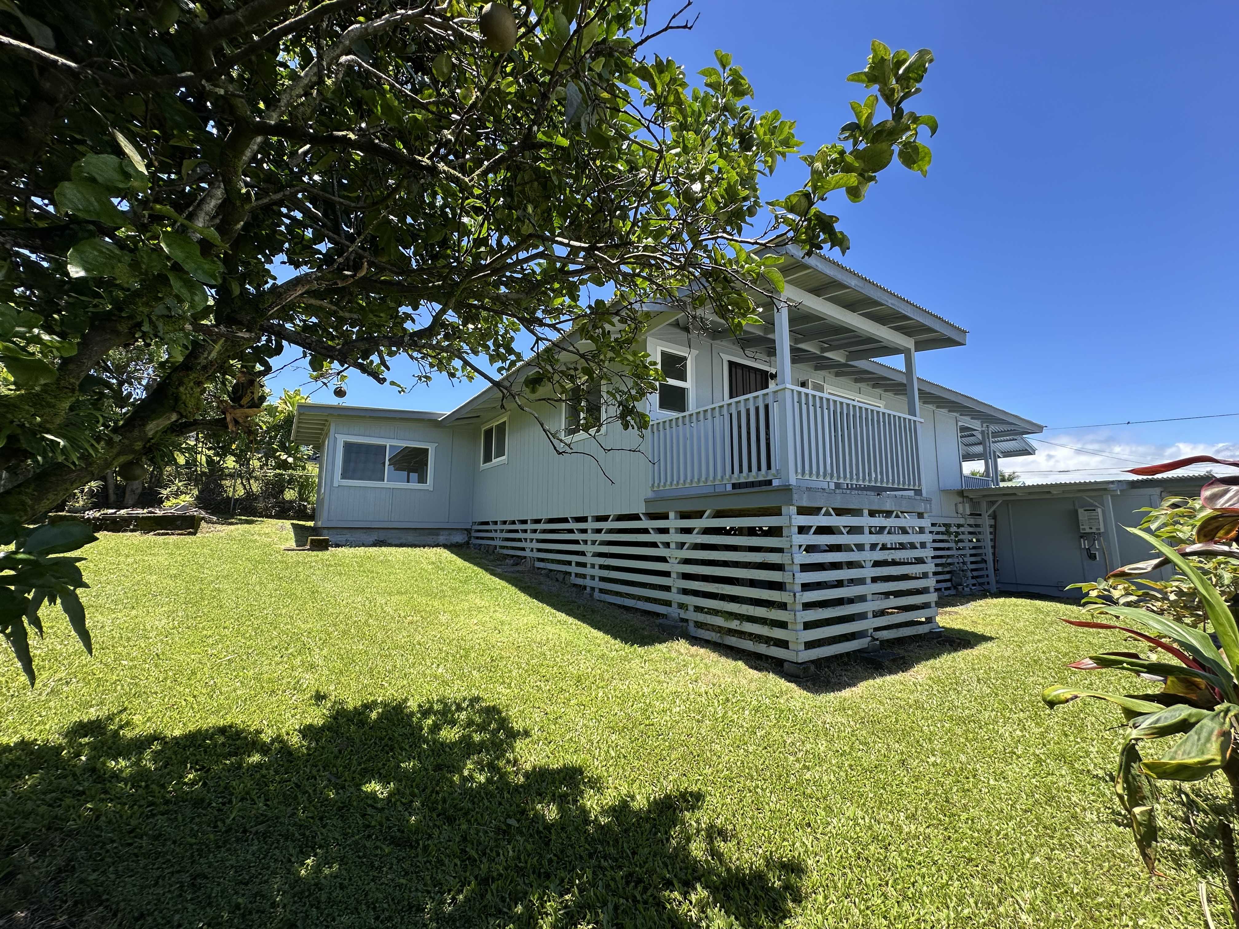 403 ILOKO ST, Hilo, HI 96720