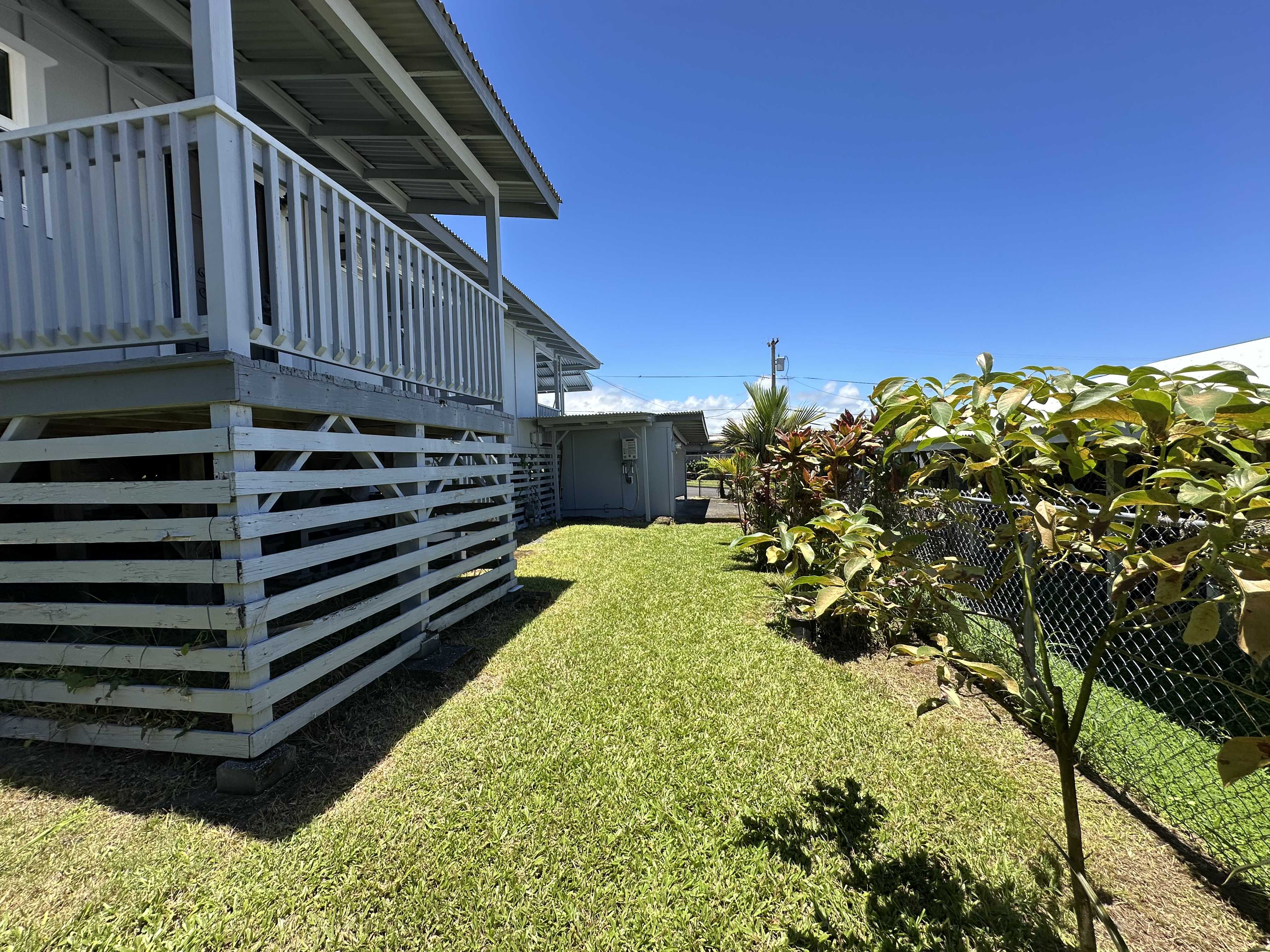 403 ILOKO ST, Hilo, HI 96720