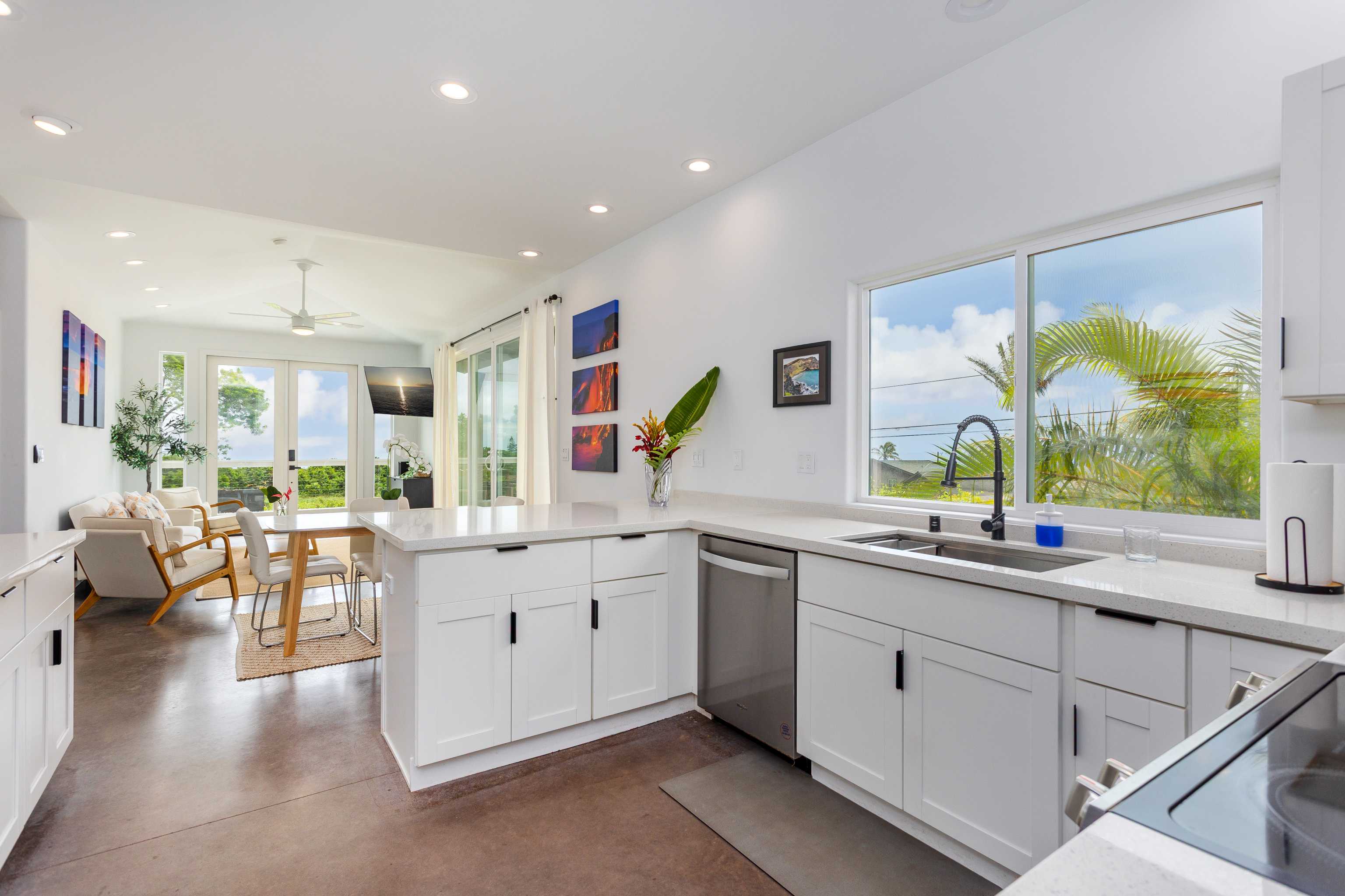 94-1628 MAKALII ST, Naalehu, HI 96772