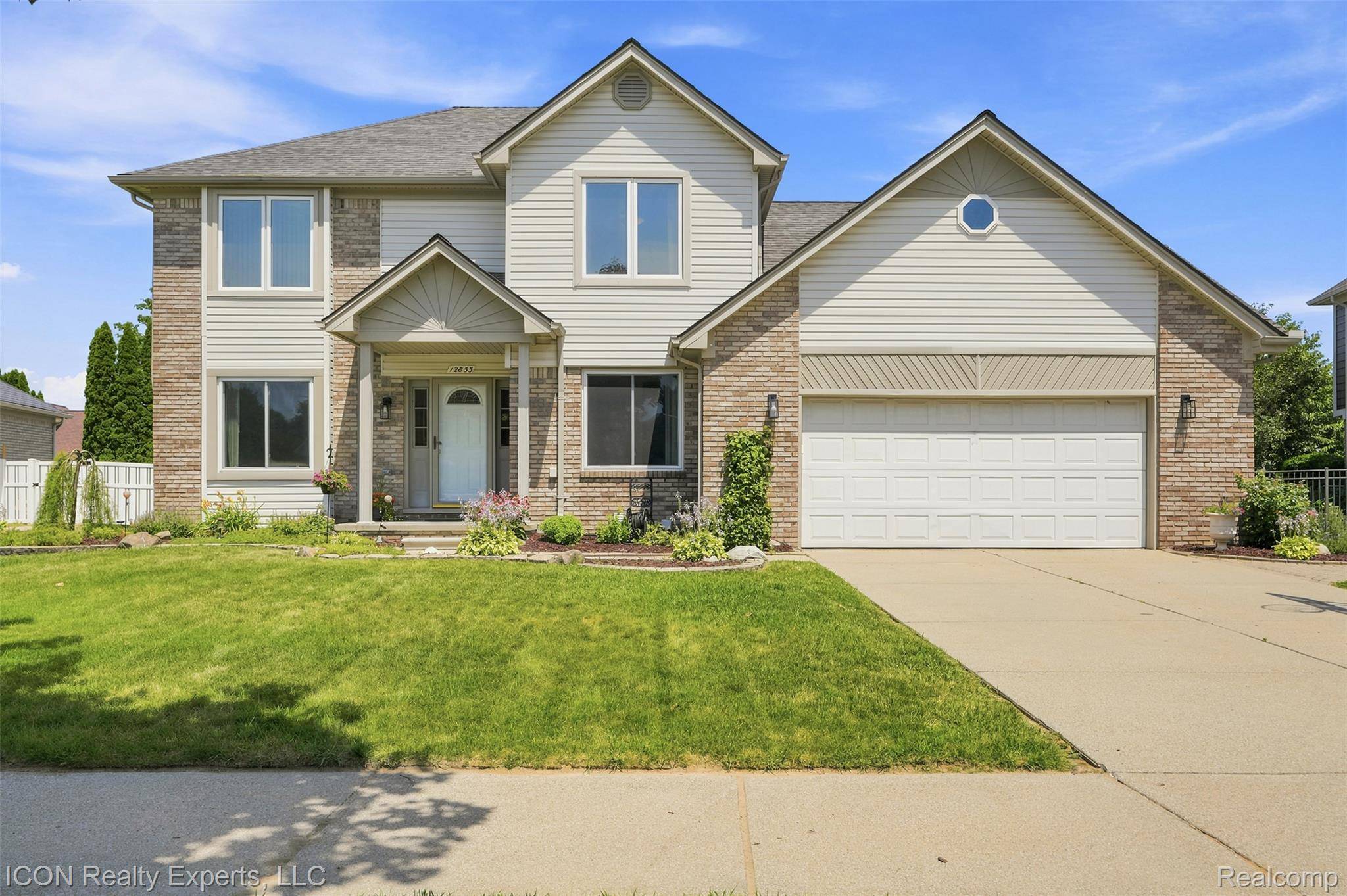 12853 Shady Lane DR, Sterling Heights, MI 48313