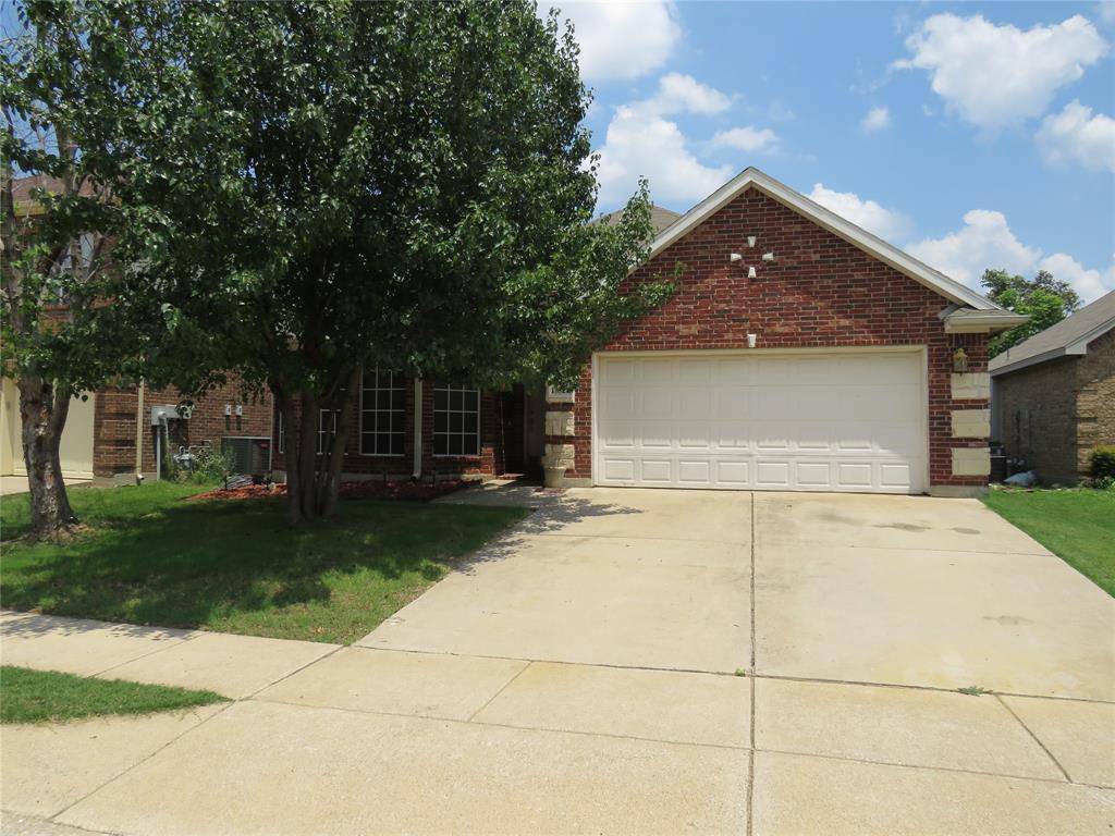 11828 Vienna Apple Road, Fort Worth, TX 76244