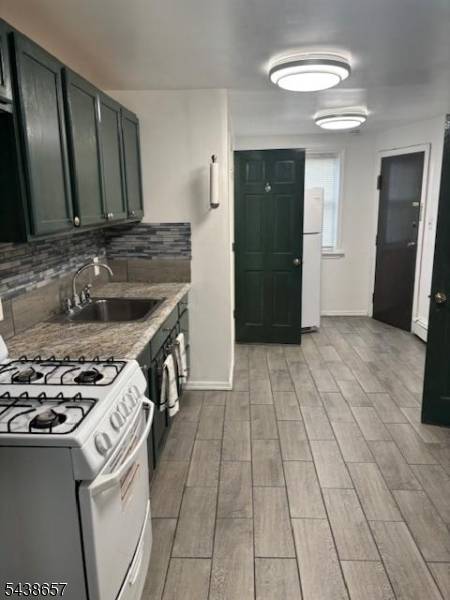 164 Springdale Ave #3, East Orange City, NJ 07017