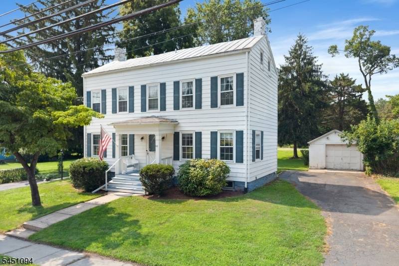 65 Washington St, Rocky Hill Boro, NJ 08553