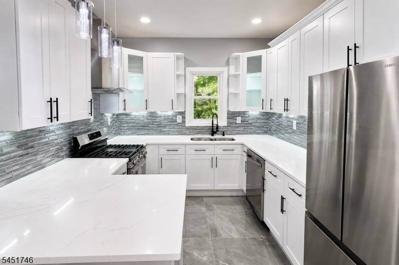 282 Ackerman Ave, Clifton City, NJ 07011