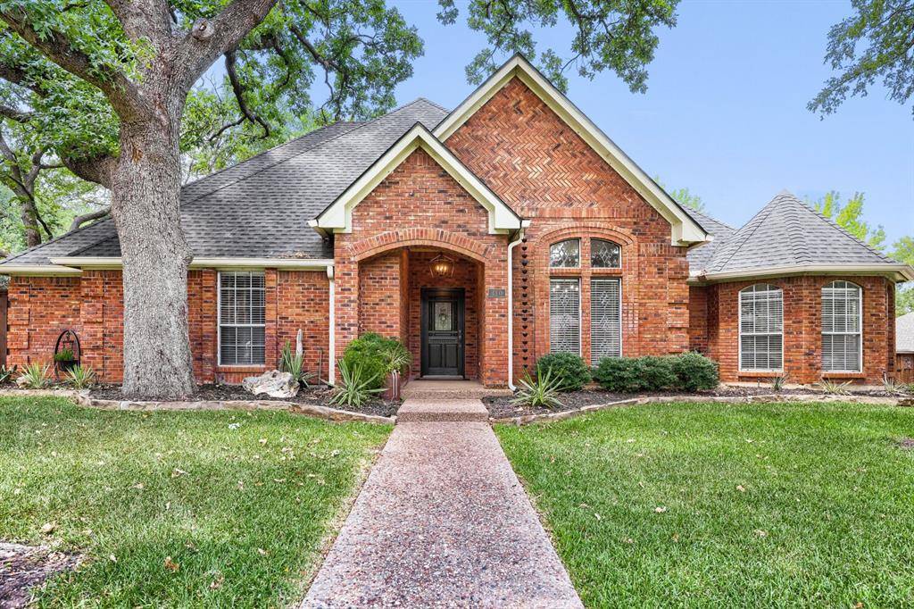410 Longfellow Drive, Highland Village, TX 75077