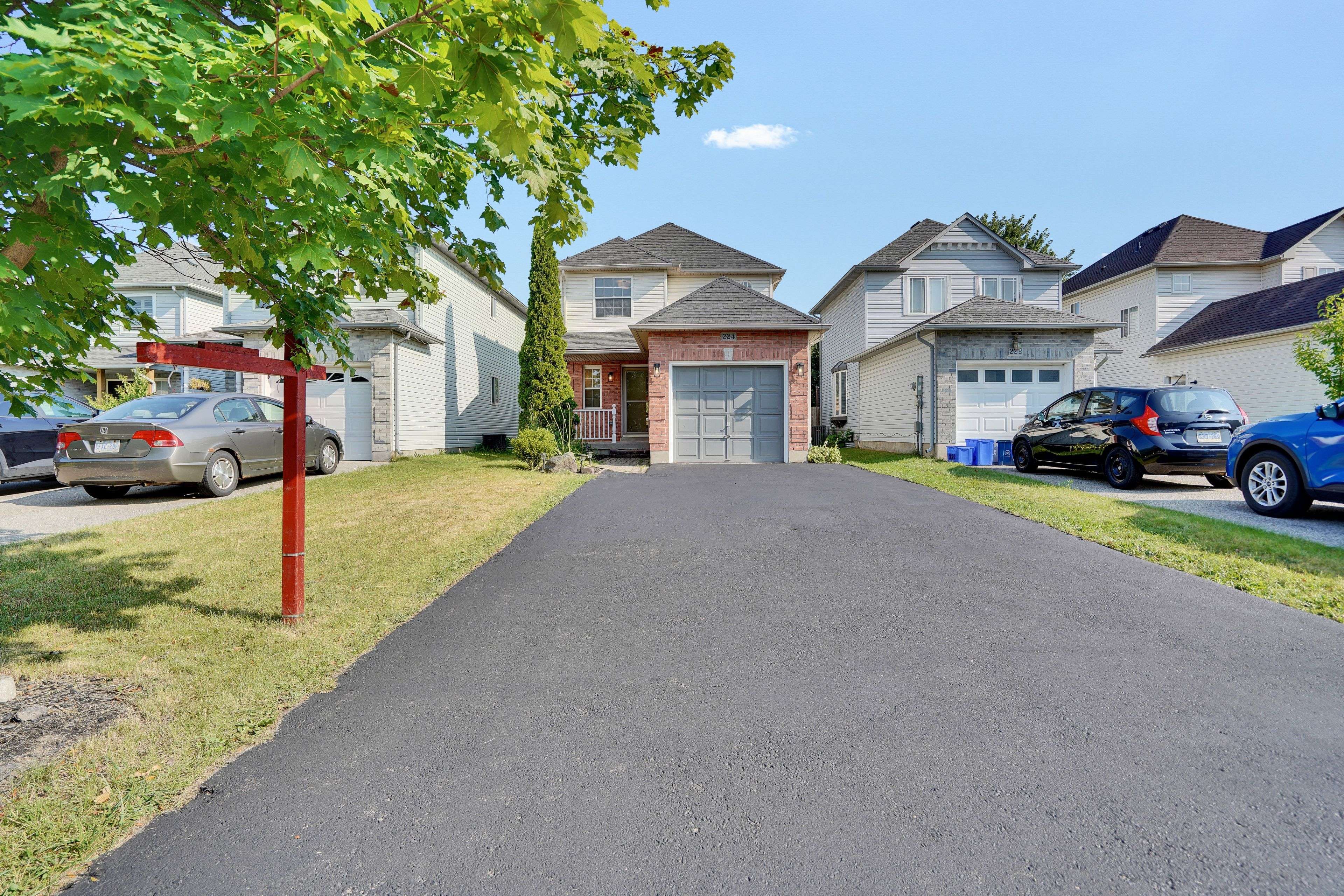 224 Hilltop DR, North Dumfries, ON N0B 1E0