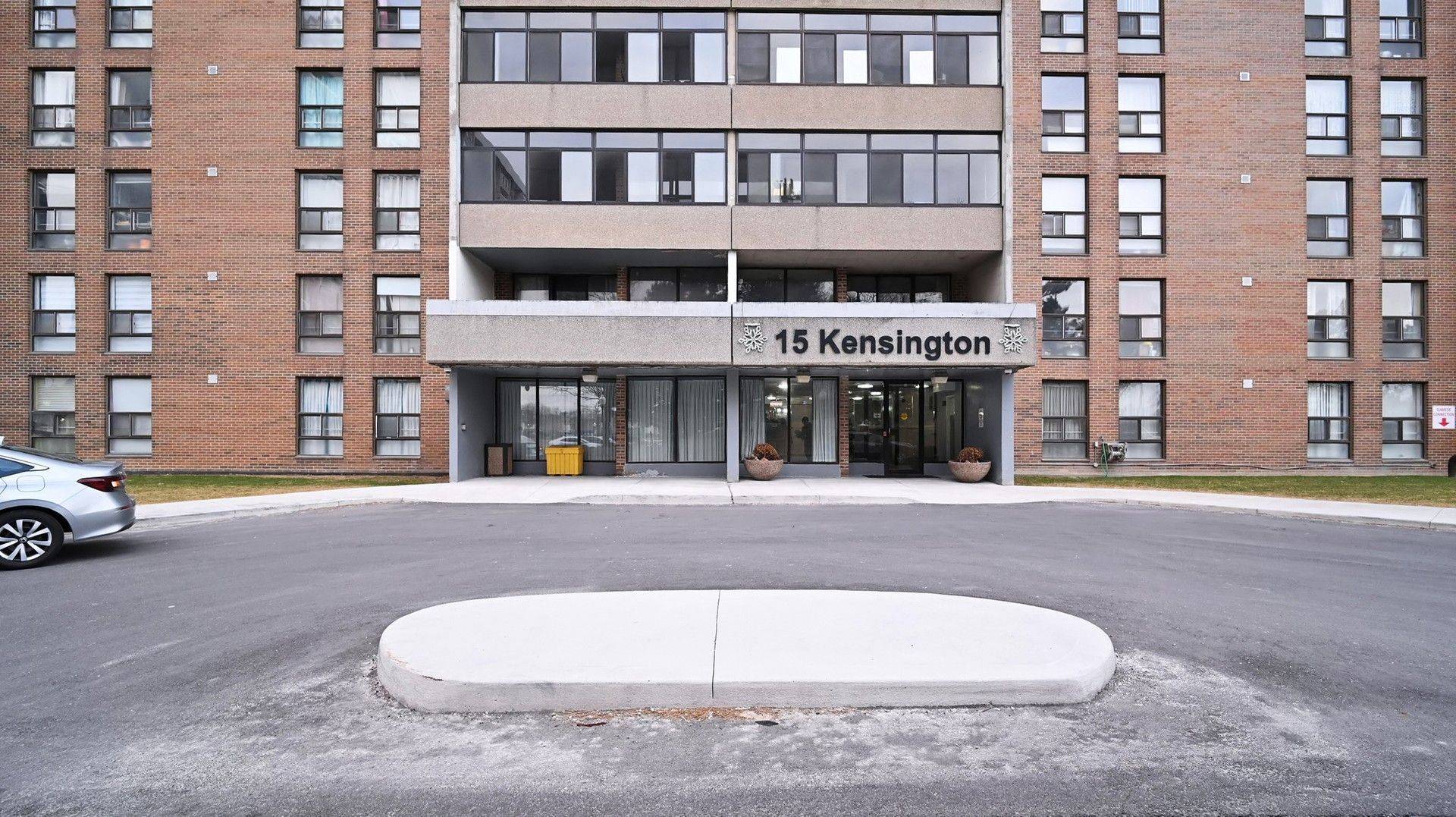15 Kensington Rd RD #1512, Brampton, ON L6T 3W2