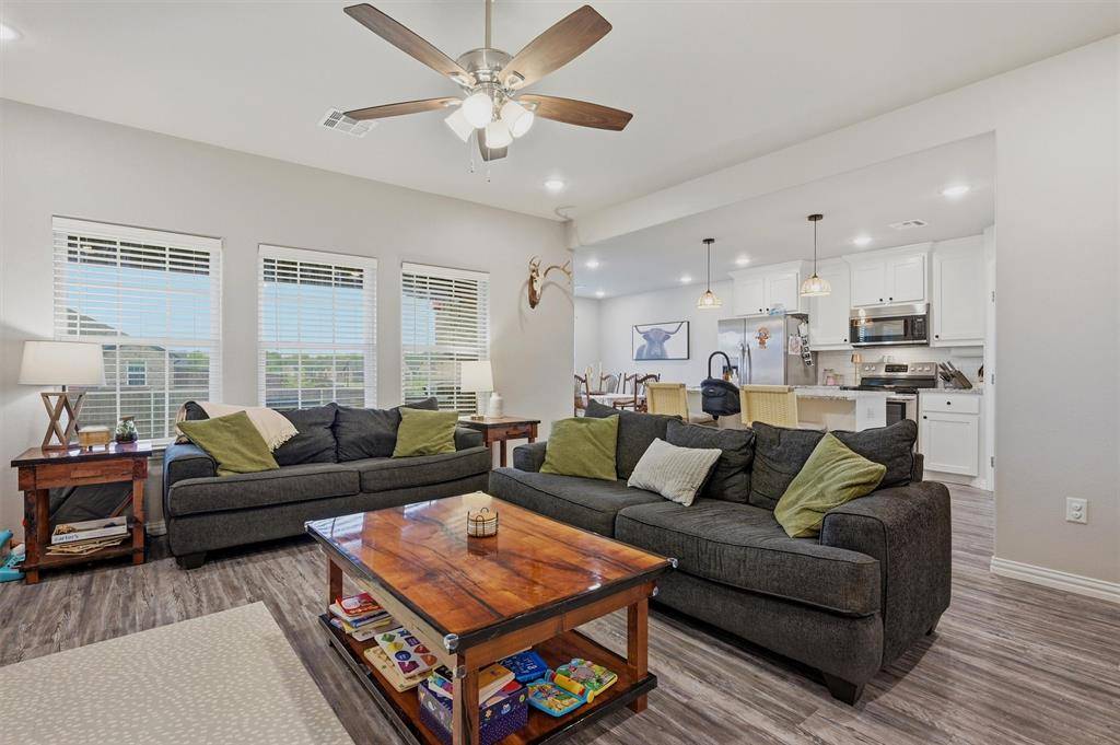122 North Meadows, Pottsboro, TX 75076