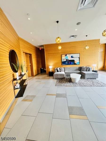 110 Somerset St unit 2103, New Brunswick City, NJ 08901