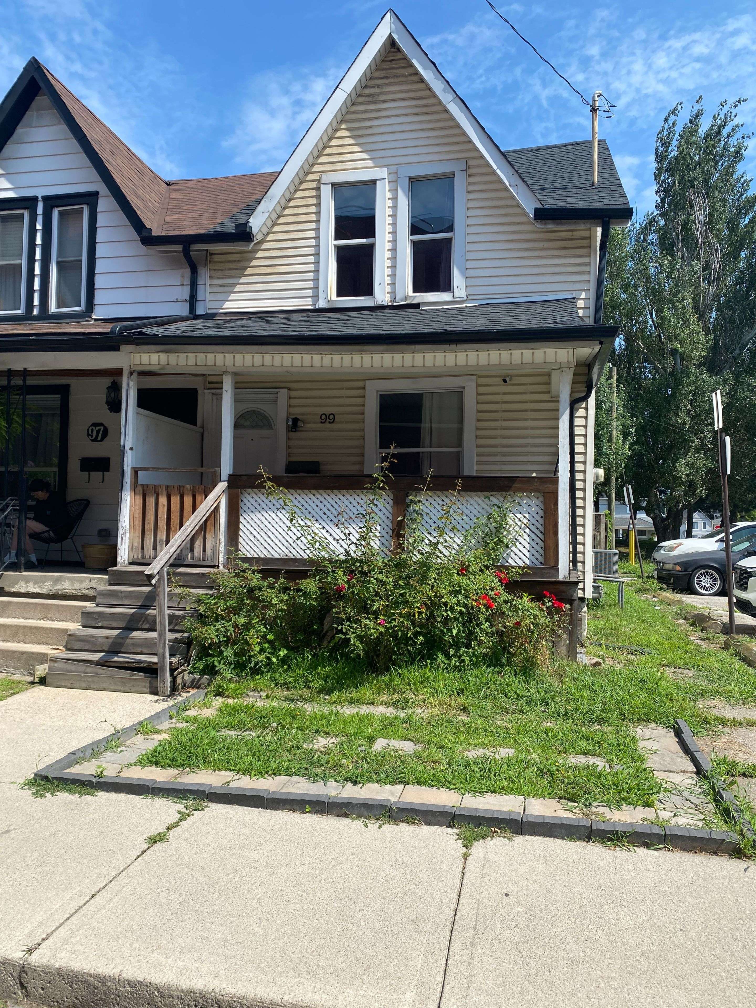 99 Shaw ST, Hamilton, ON L8L 3P4