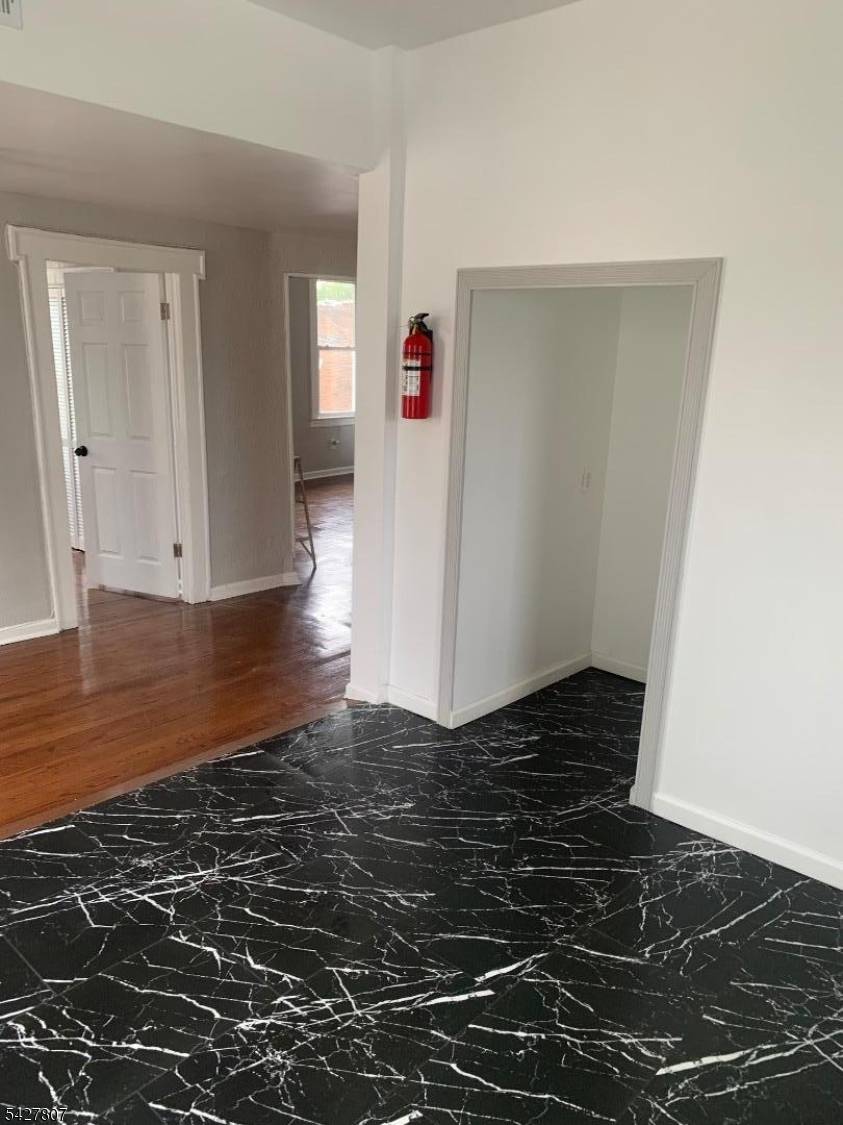 298 Clinton Pl, Newark City, NJ 07112