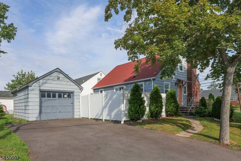 164 W Grant Ave, Roselle Park Boro, NJ 07204