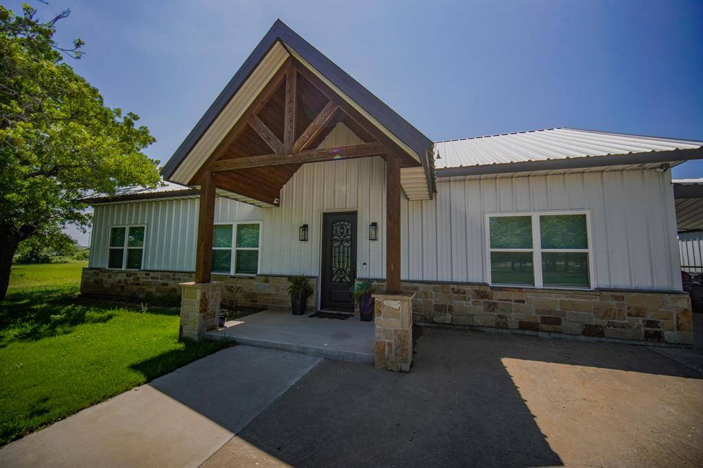 1201 Synterra Estates Loop, Jacksboro, TX 76458