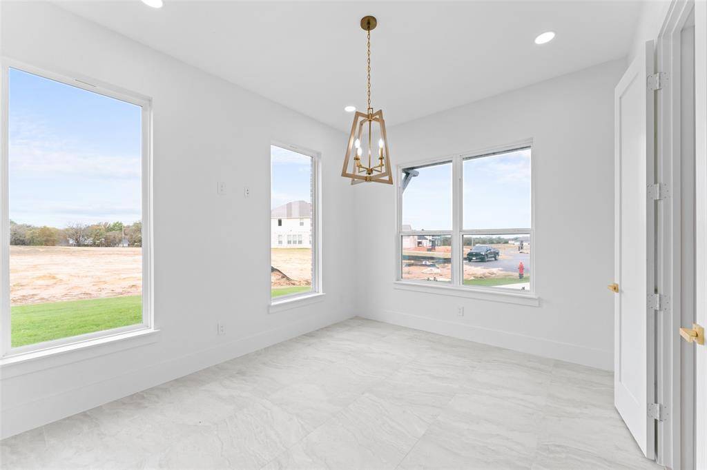 3300 Olympia Fields Drive, Burleson, TX 76028