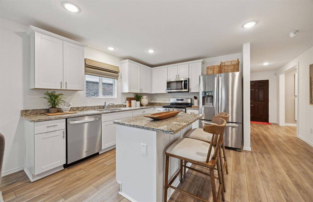 14069 Ladbroke Street, Pilot Point, TX 76258