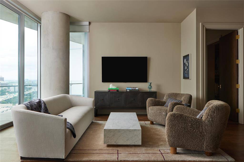 3130 Harwood Street #1502, Dallas, TX 75201