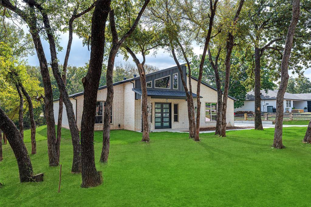 9703 Rosalie Court, Granbury, TX 76049