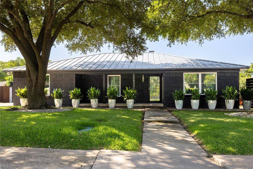 10872 Caprock Circle, Dallas, TX 75218