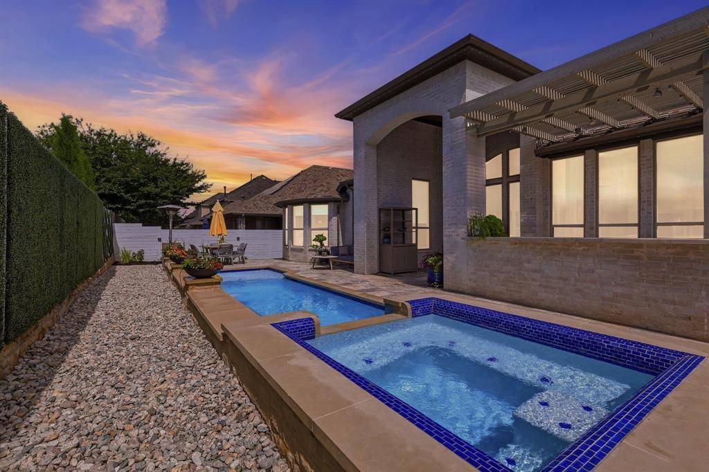 1209 10th Street, Argyle, TX 76226