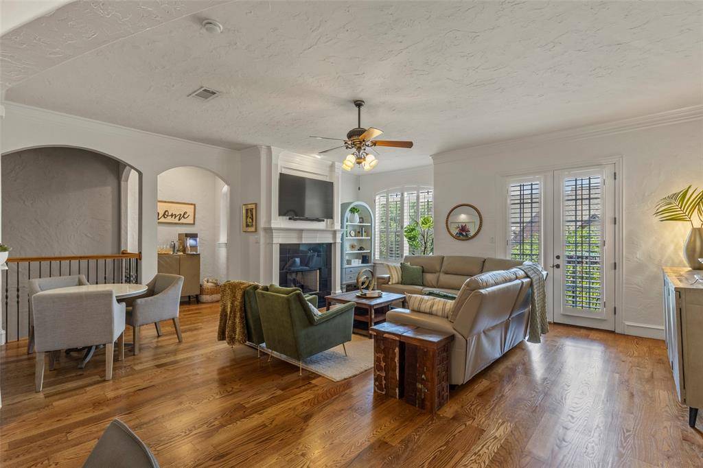 612 Rockingham Drive, Irving, TX 75063