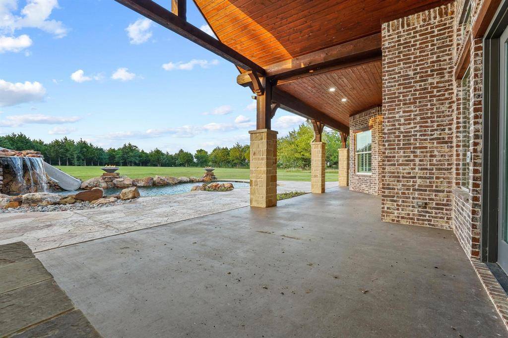 231 Geis Drive, Pottsboro, TX 75076