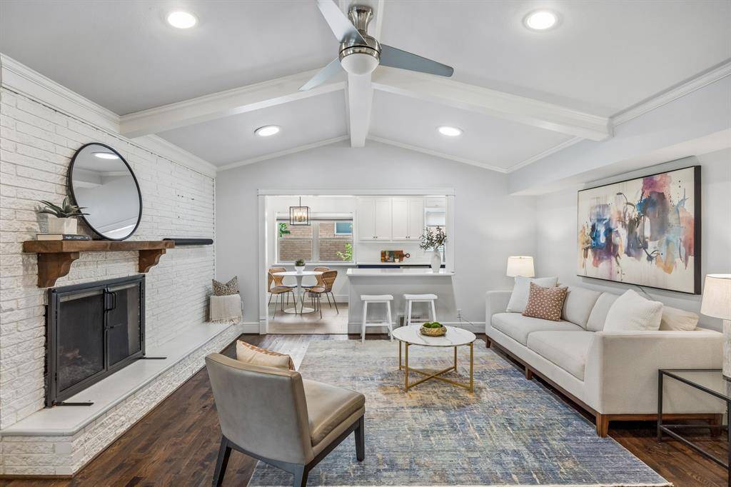 9946 Vistadale Drive, Dallas, TX 75238