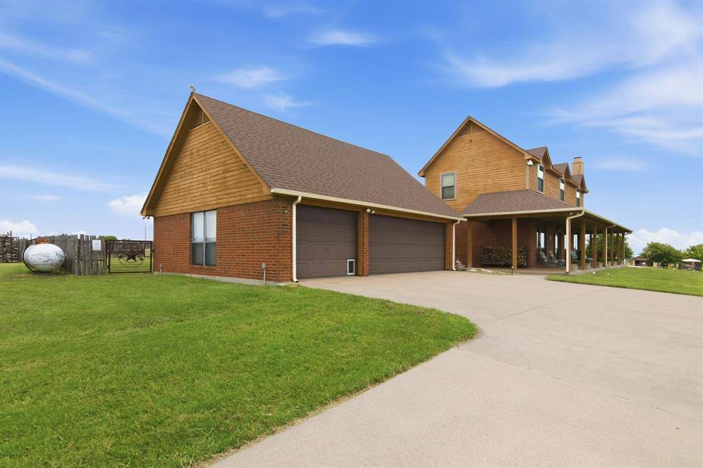 117 John Chisholm Road, Weatherford, TX 76087