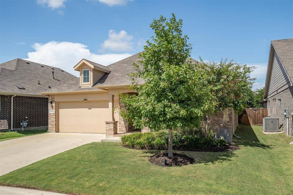 5525 Round Hill Road, Denton, TX 76210