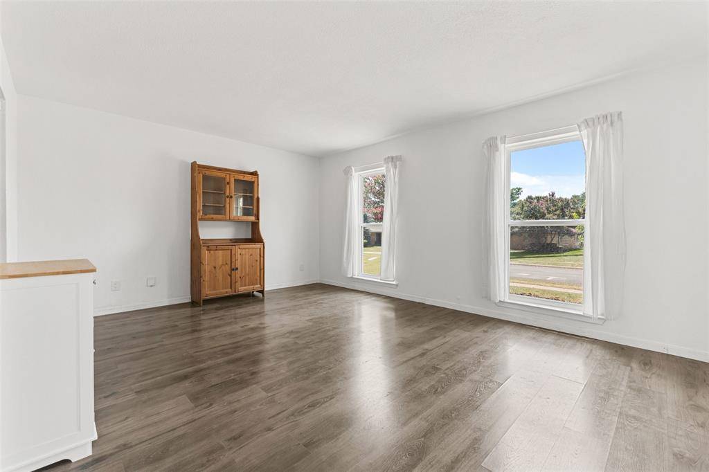 7233 Bayberry Lane, Dallas, TX 75249