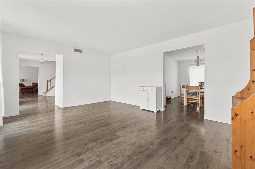 7233 Bayberry Lane, Dallas, TX 75249