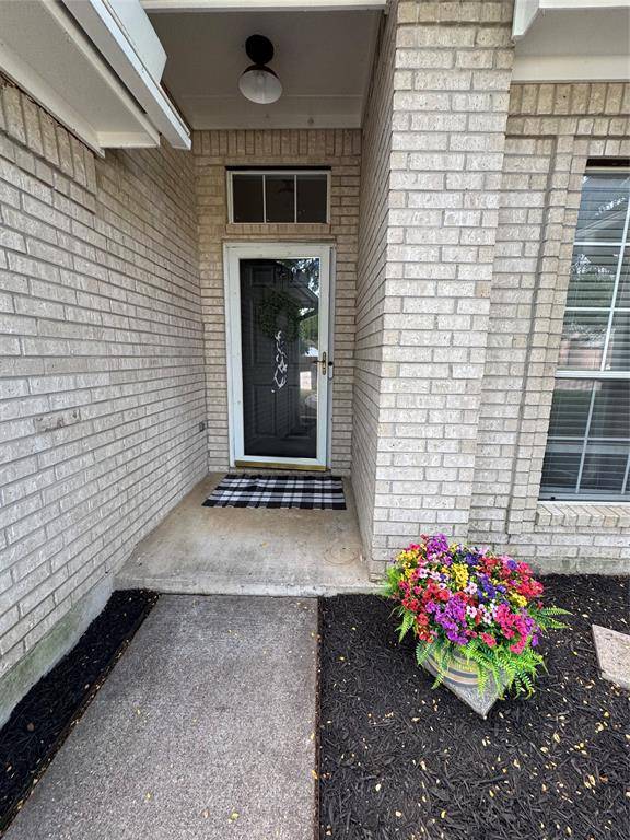 907 Red Oak Drive, Mansfield, TX 76063