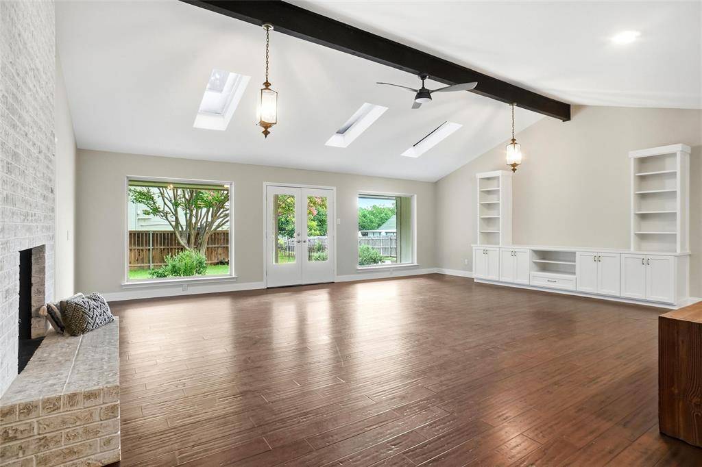 241 Timberlake Drive, Azle, TX 76020