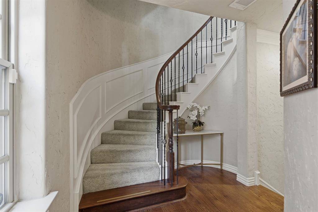 728 Rockingham Drive, Irving, TX 75063