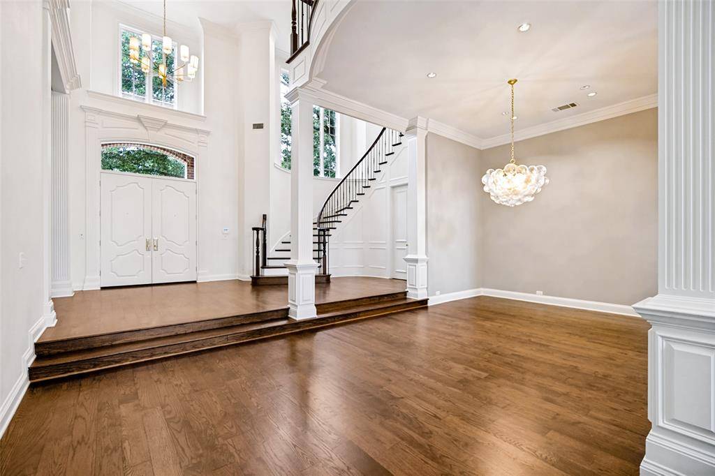 6022 Waggoner Drive, Dallas, TX 75230
