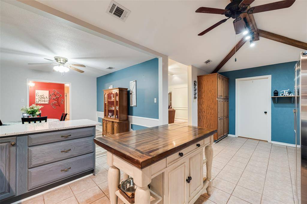 800 Brownfield Drive, Mesquite, TX 75150